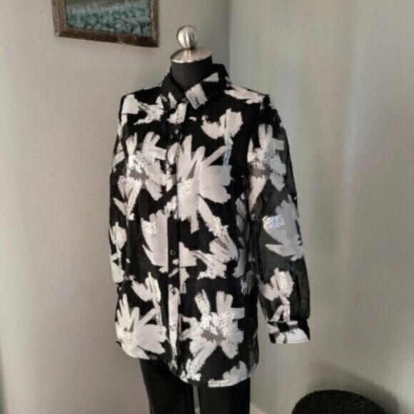 Metallic Silver Floral Print Blouse Sz Small - Picture 3 of 13